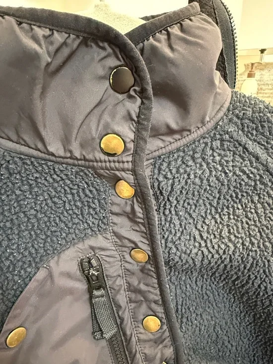 Free People Movement Black Women’s Sherpa Fleece Jacket - Picture 5 of 6